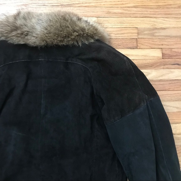 Vintage Black Suede Coat with Raccoon Fur Trim - Picture 11 of 16